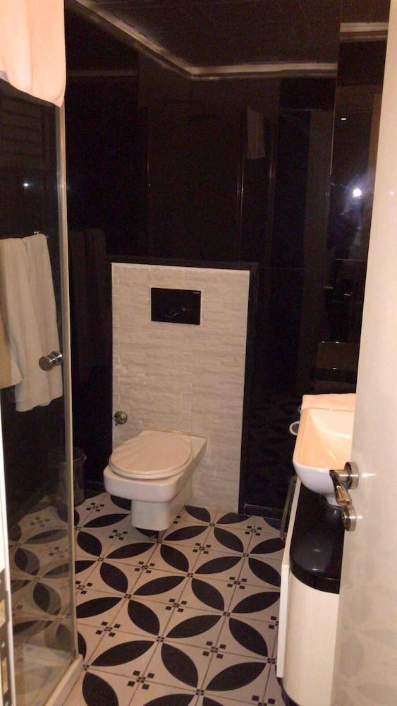 Wox Ew Hotel Измир Екстериор снимка